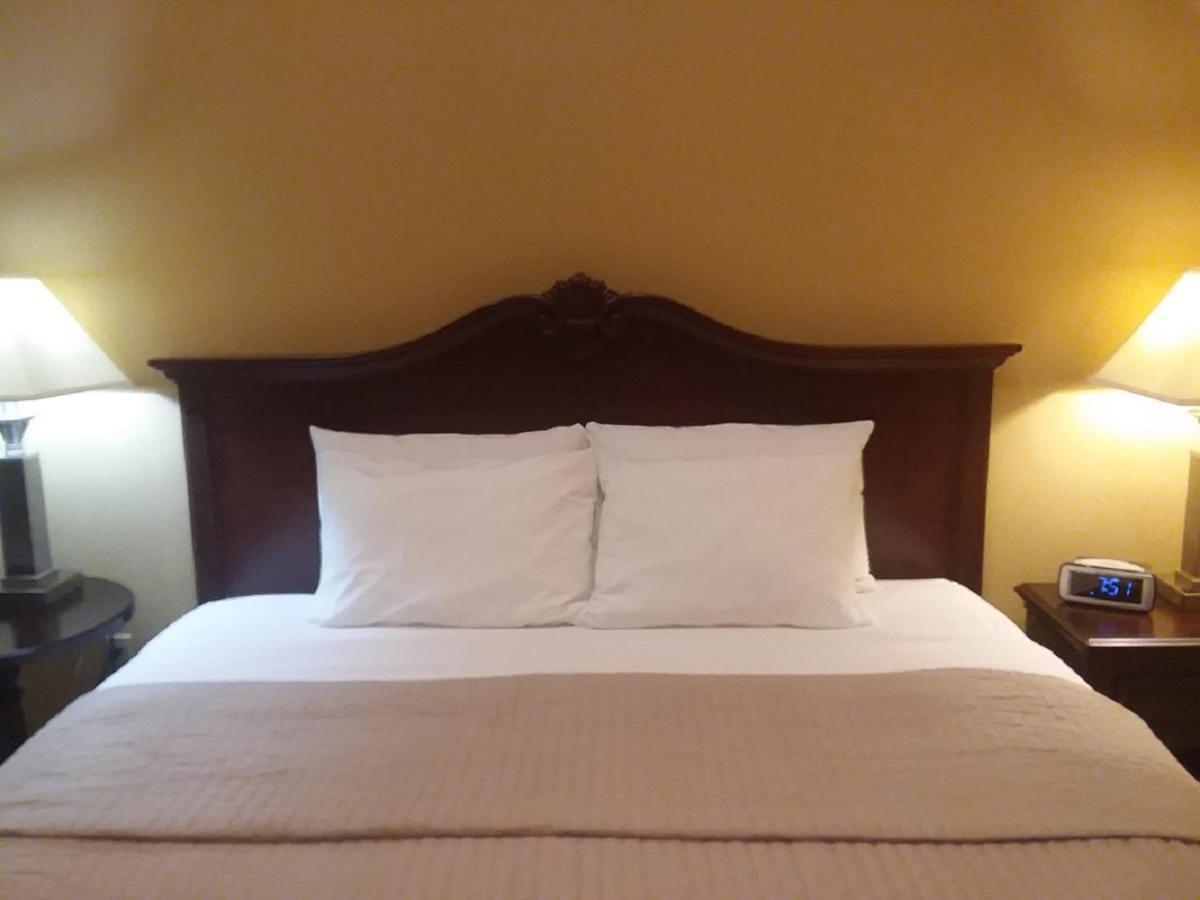 Hotel Dushore Esterno foto